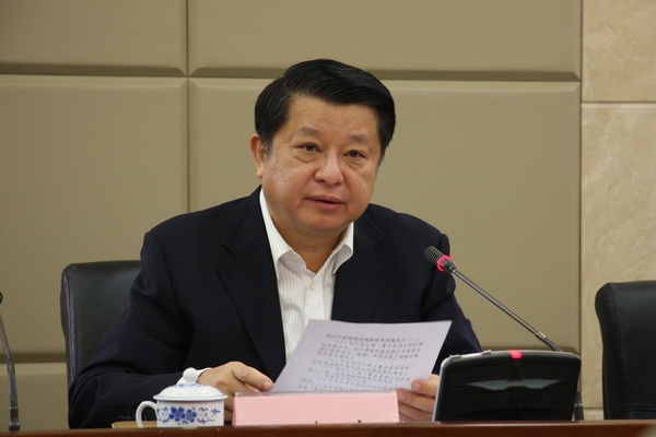 邓庆忠副市长在会议上讲话